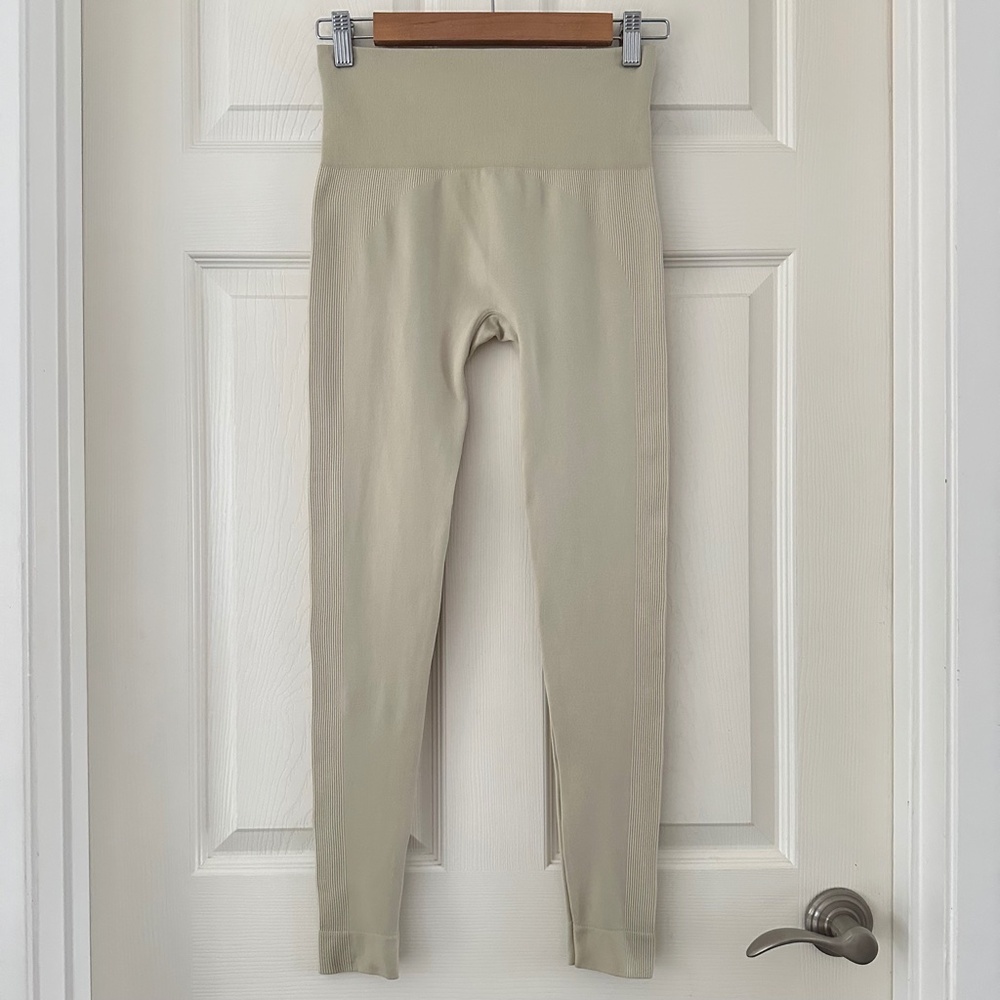 Set Active Los Angeles Sculptflex Legging Oat Milk Women’s Size Small - Picture 3 of 12